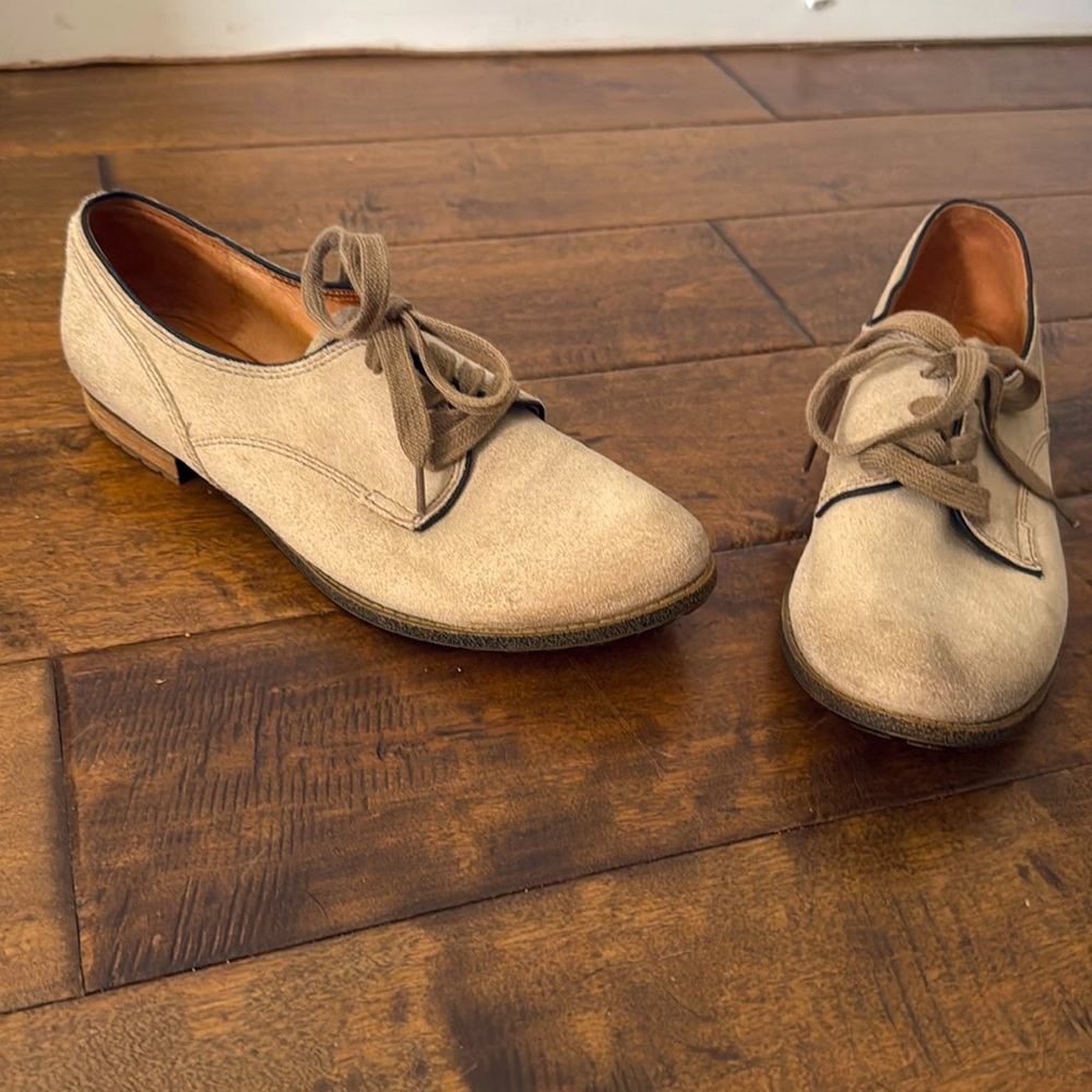 Naya oxfords